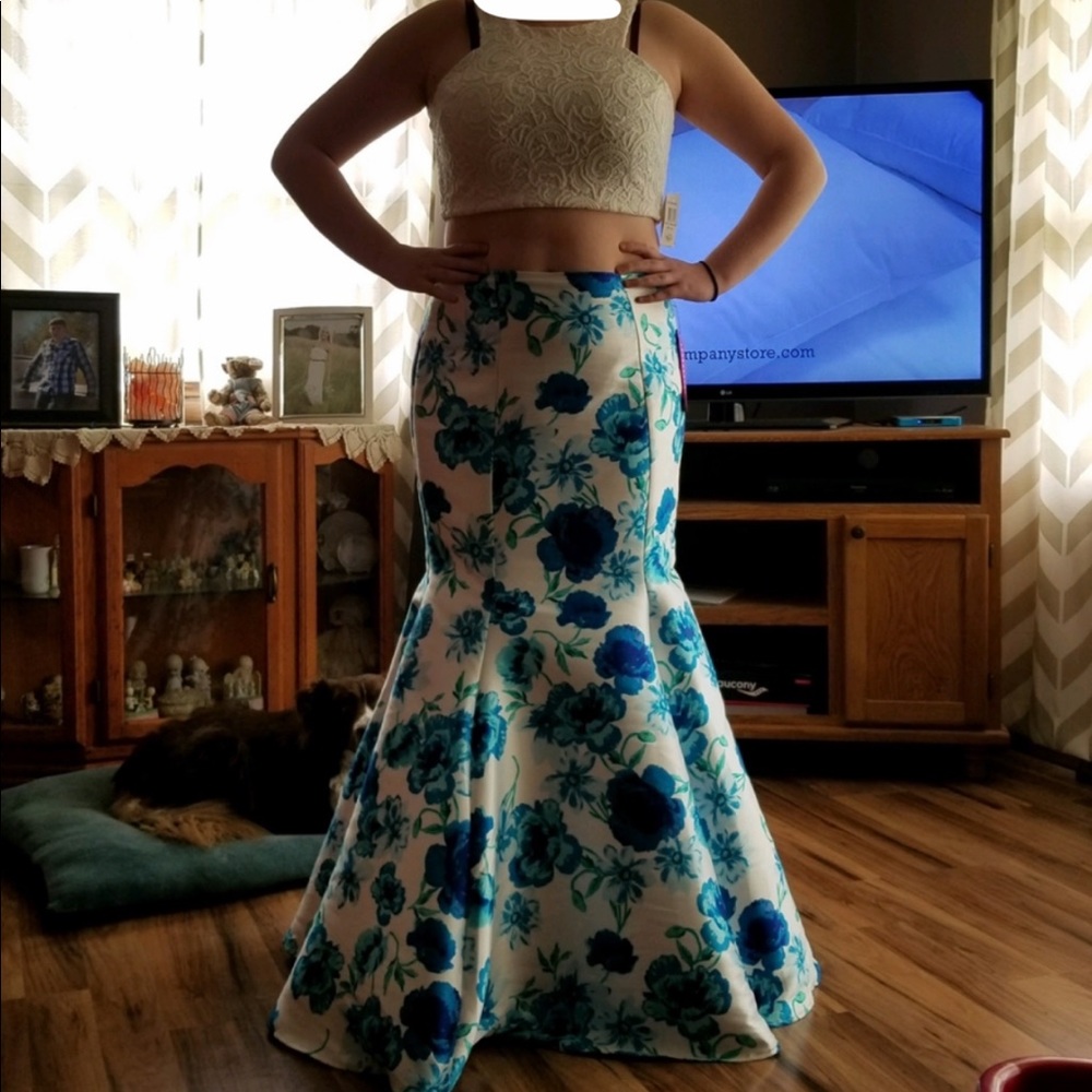 Prom dress